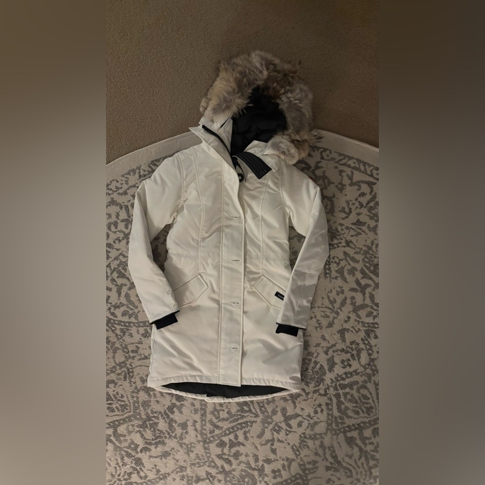 Canada Goose Women's White rossclair parka